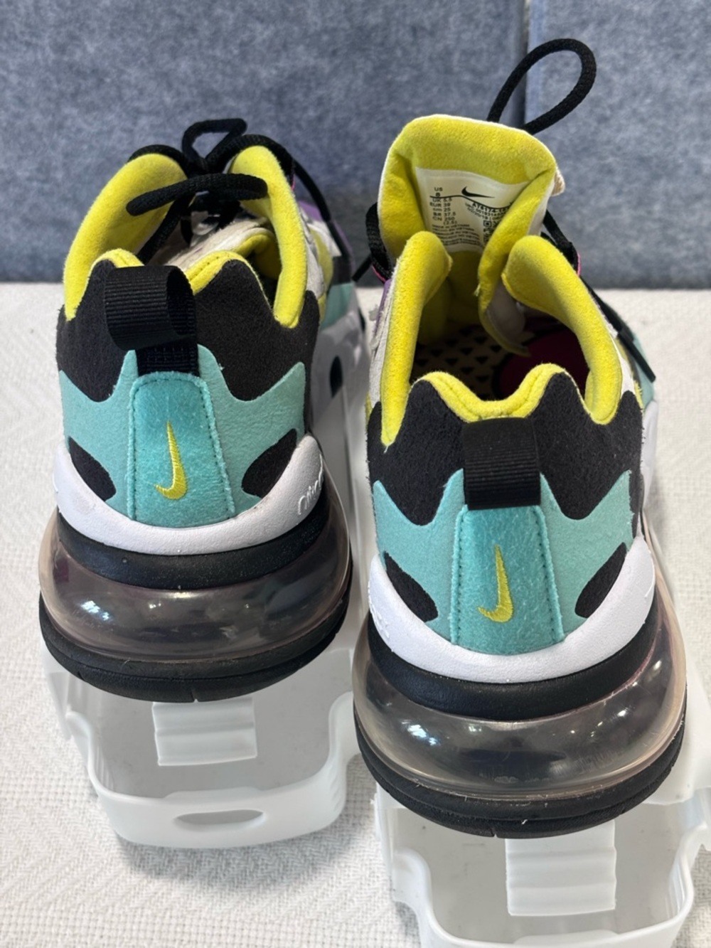 🩷Nike Women’s Sneakers Yellow Black Purple Accent - Picture 9 of 13